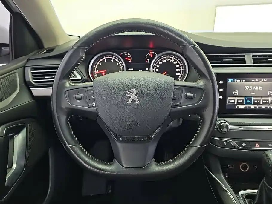 Peugeot 408 — миниатюра 15