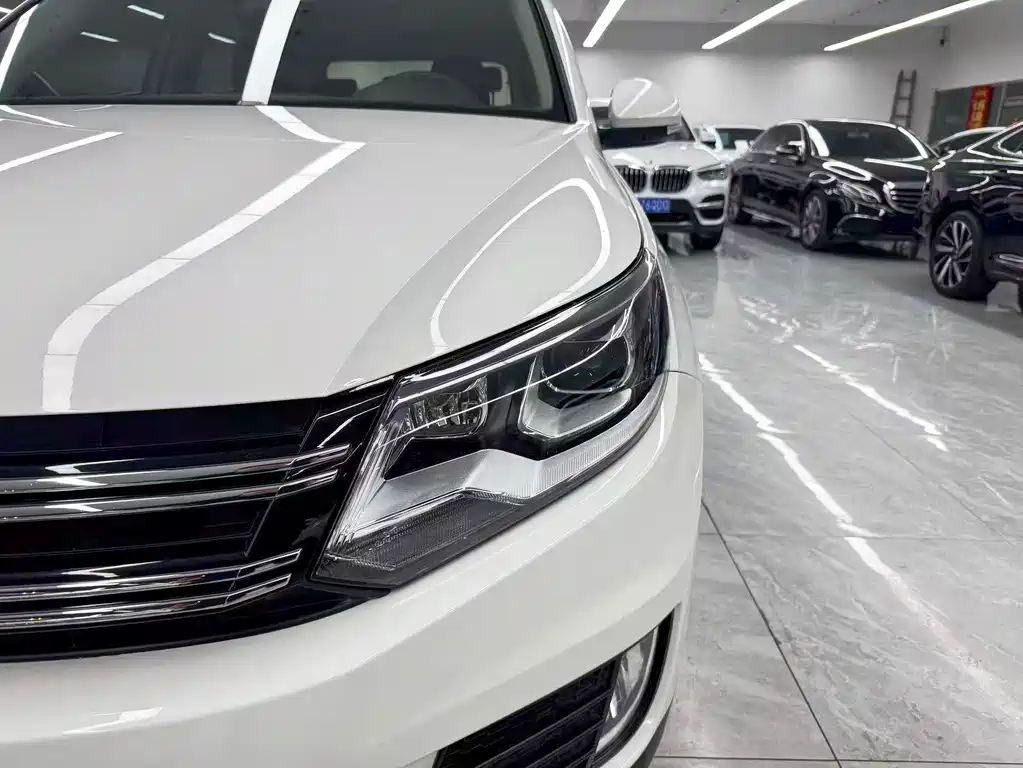 Volkswagen Tiguan — миниатюра 21