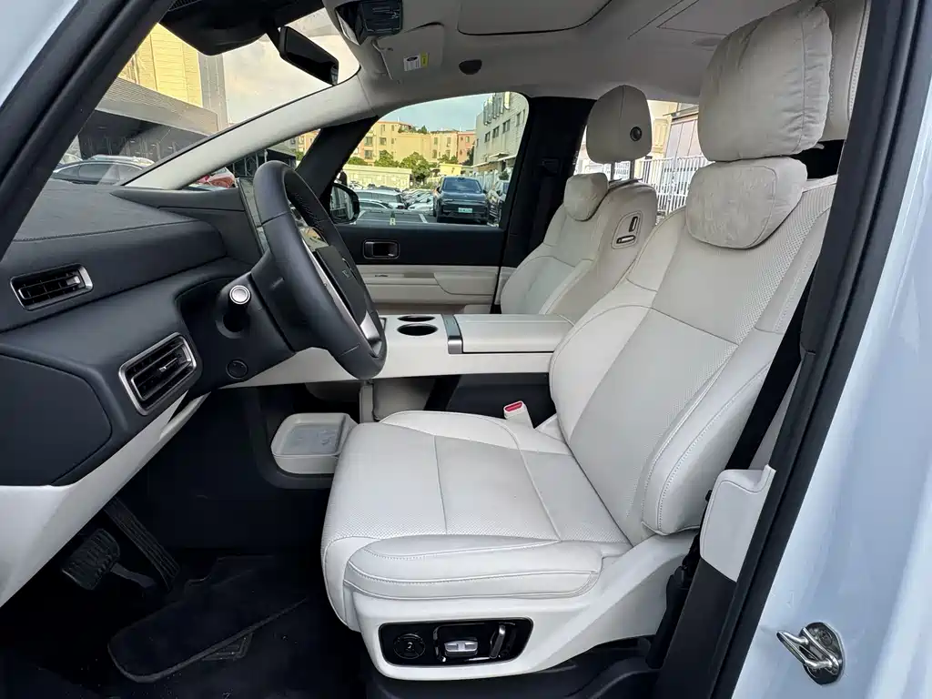 Li Auto Li MEGA — миниатюра 11
