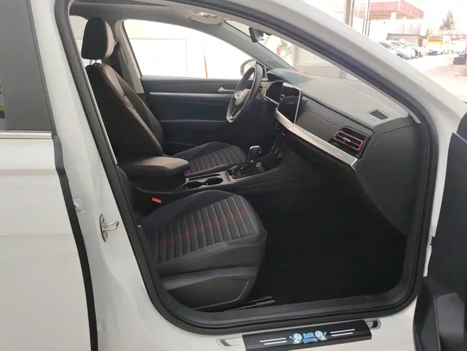 Volkswagen Lavida — миниатюра 8