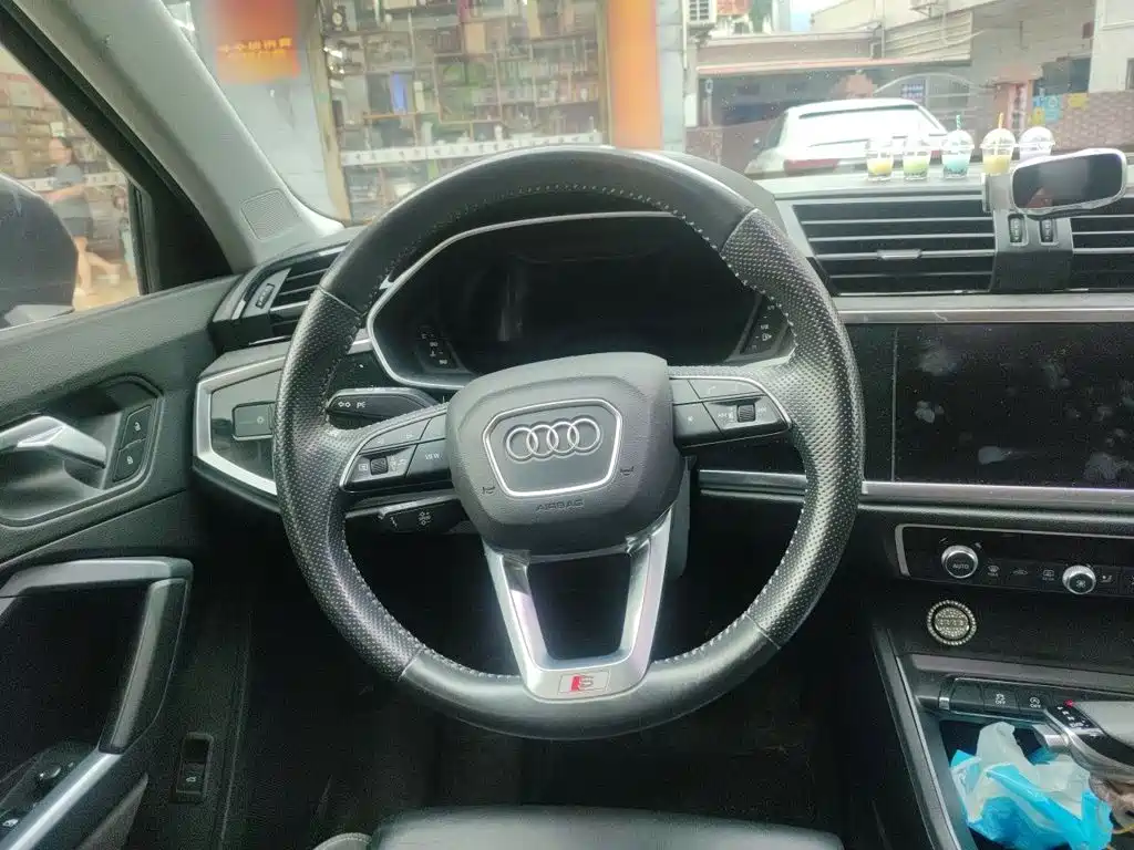 Audi Q3 Sportback — миниатюра 6