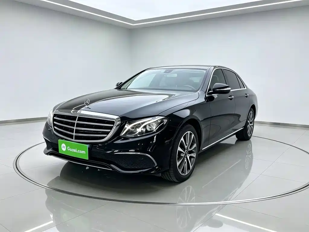 Mercedes-Benz E-Class — миниатюра 2
