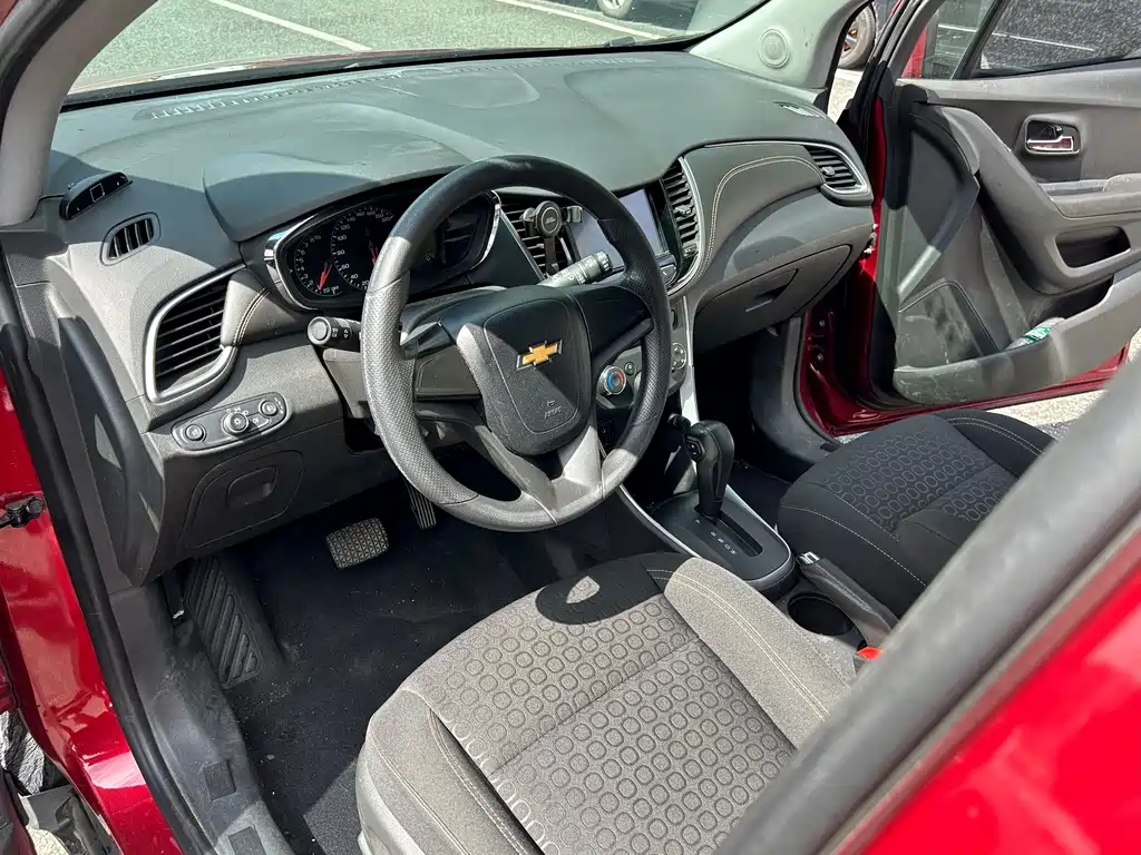 Chevrolet Trax — миниатюра 9