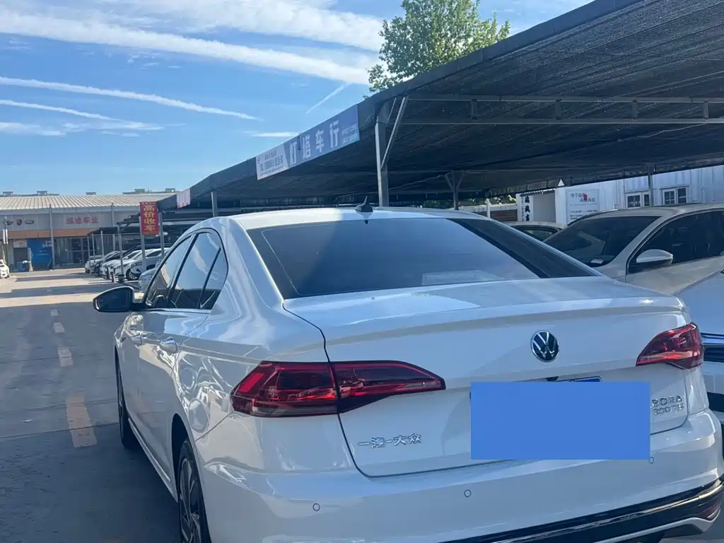 Volkswagen Bora 2024 300TSI DSG