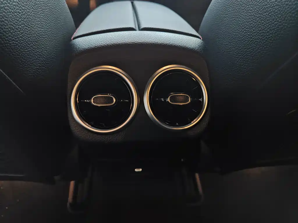 Mercedes-Benz A-Class — миниатюра 12