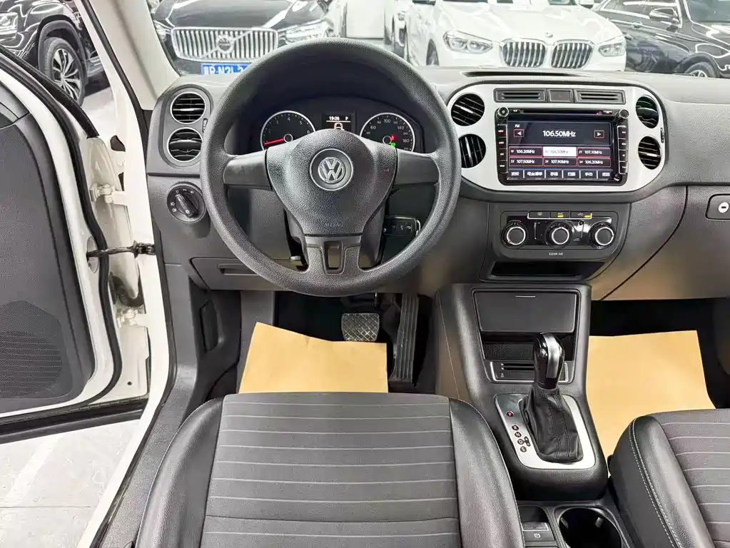 Volkswagen Tiguan — миниатюра 15