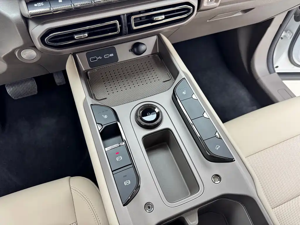 Haval Big Dog PLUS New Energy — миниатюра 16