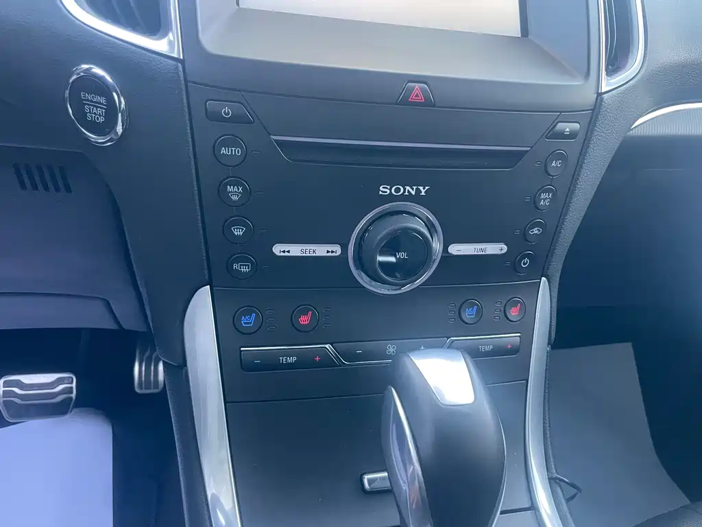 Ford Edge 2015 2.0T GTDi
