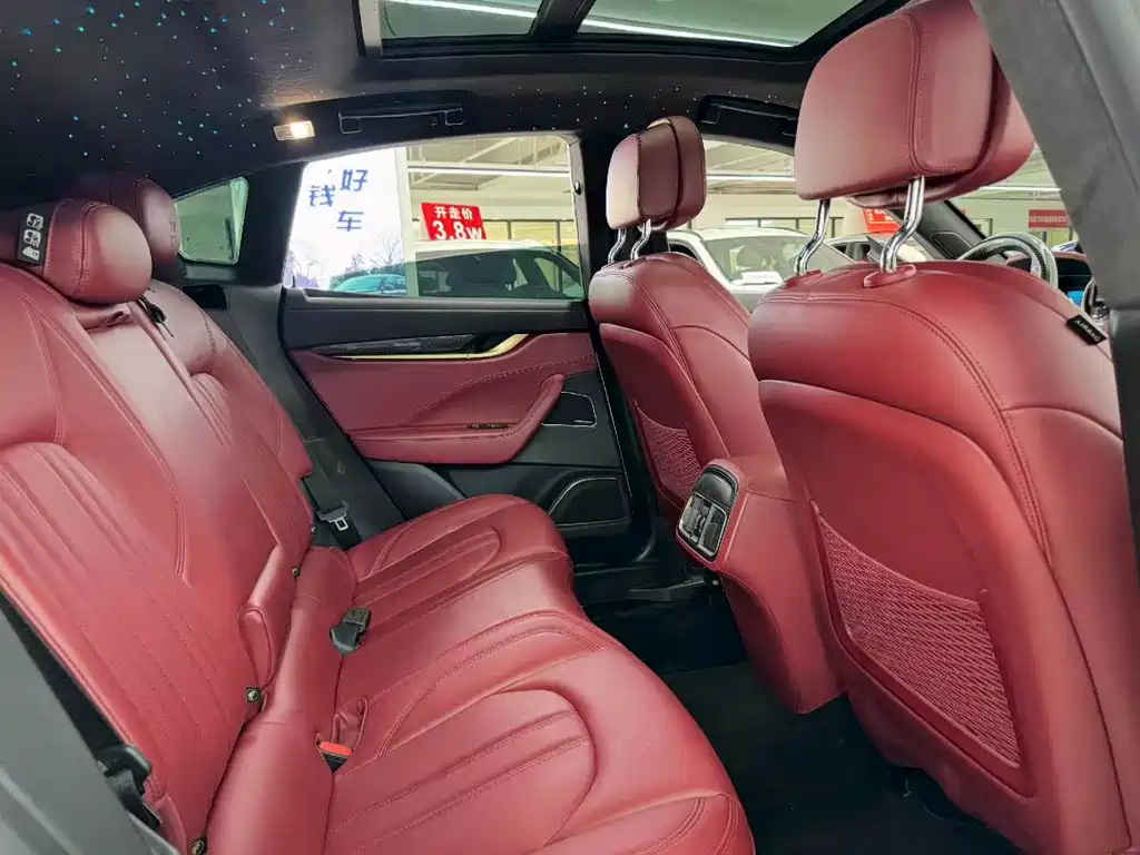 Maserati Levante — миниатюра 7