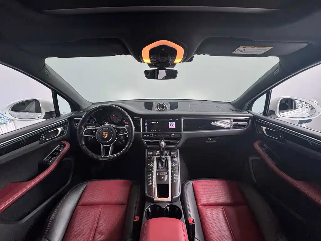 Porsche Macan — миниатюра 10