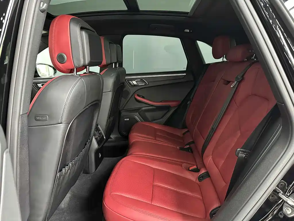Porsche Macan — миниатюра 15