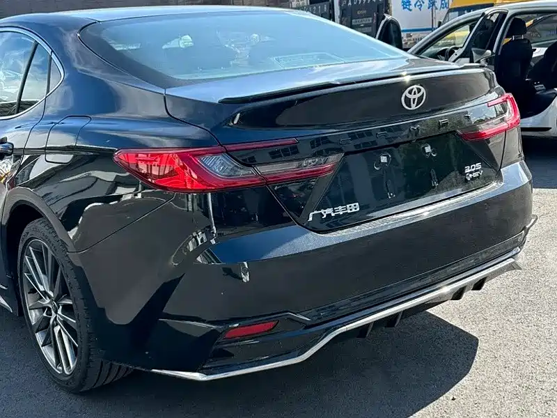 Toyota Camry — миниатюра 6