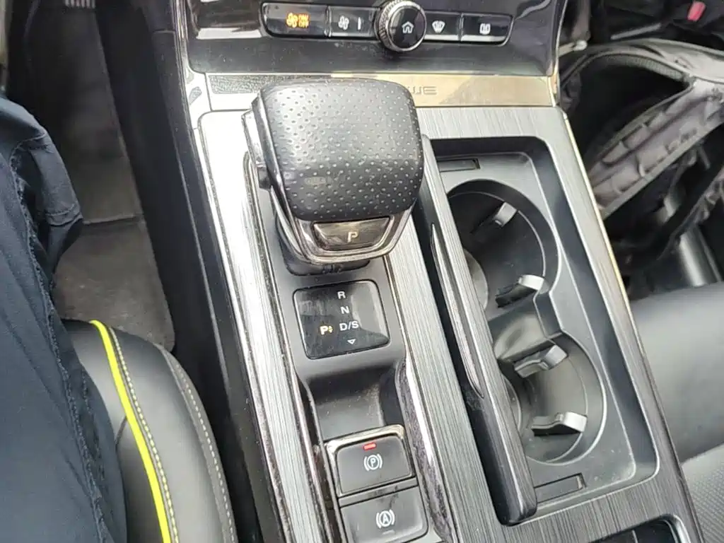Roewe RX5 — миниатюра 14