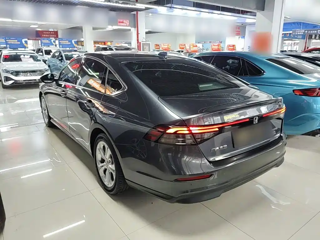 Honda Accord — миниатюра 5