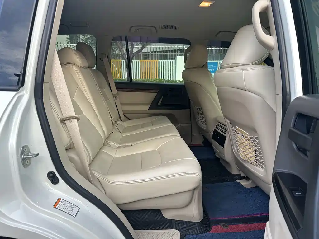 Toyota Land Cruiser — миниатюра 21