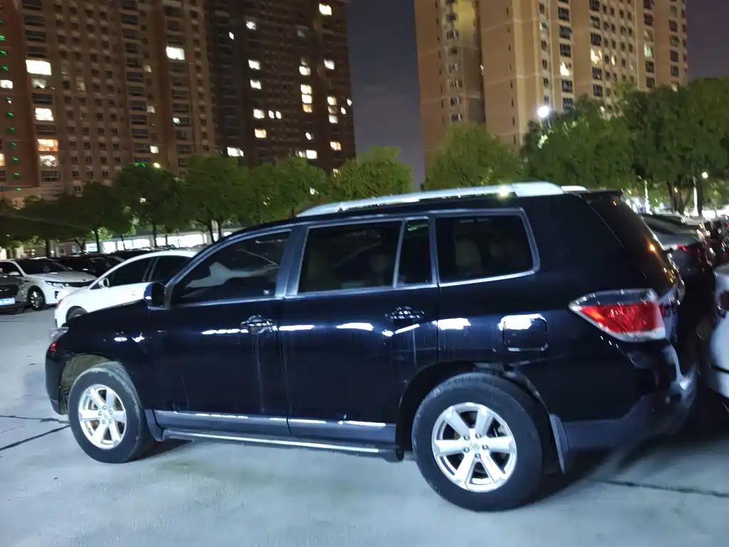 Toyota Highlander — миниатюра 4