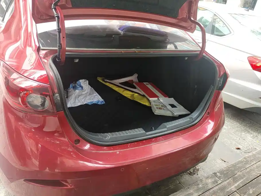 Mazda 3 Axela — миниатюра 4