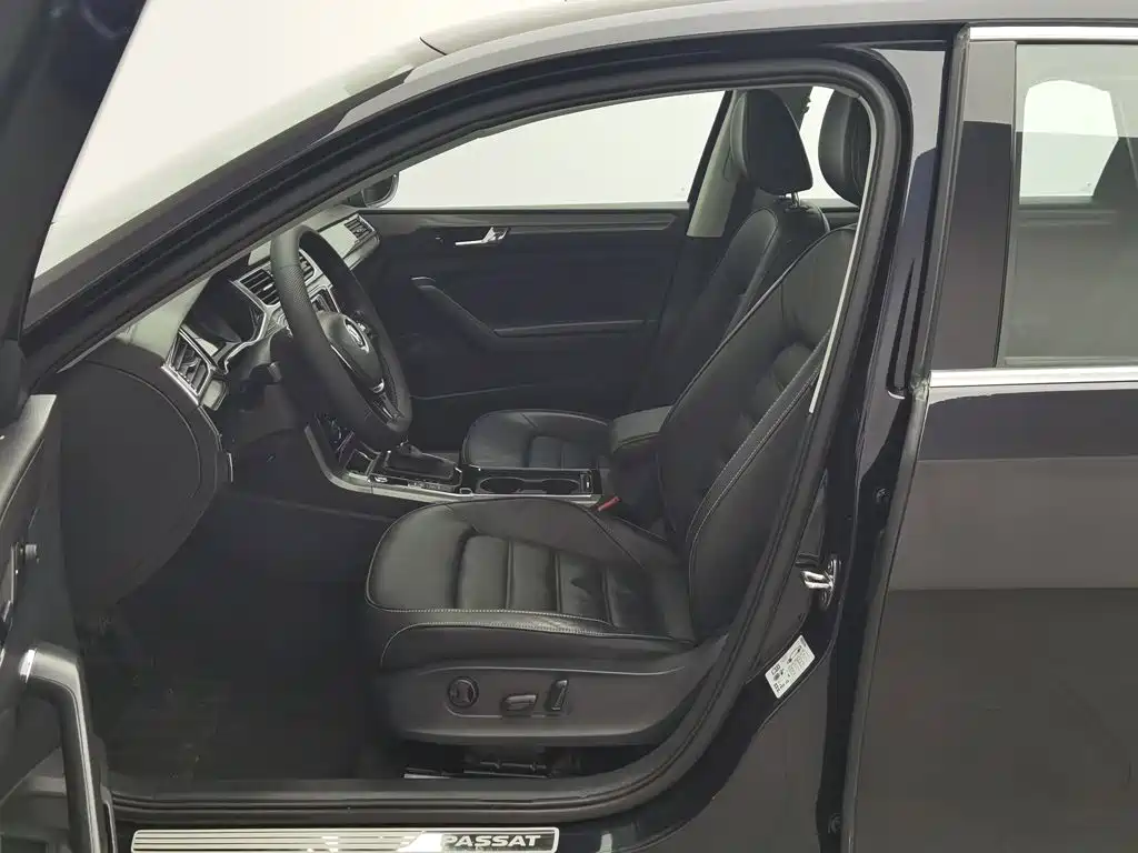 Volkswagen Passat — миниатюра 10