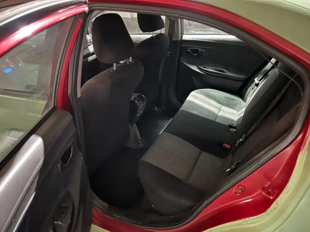 Toyota Vios — миниатюра 6