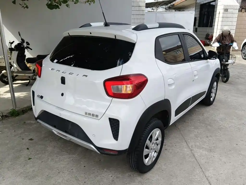 Venucia e30 — миниатюра 7