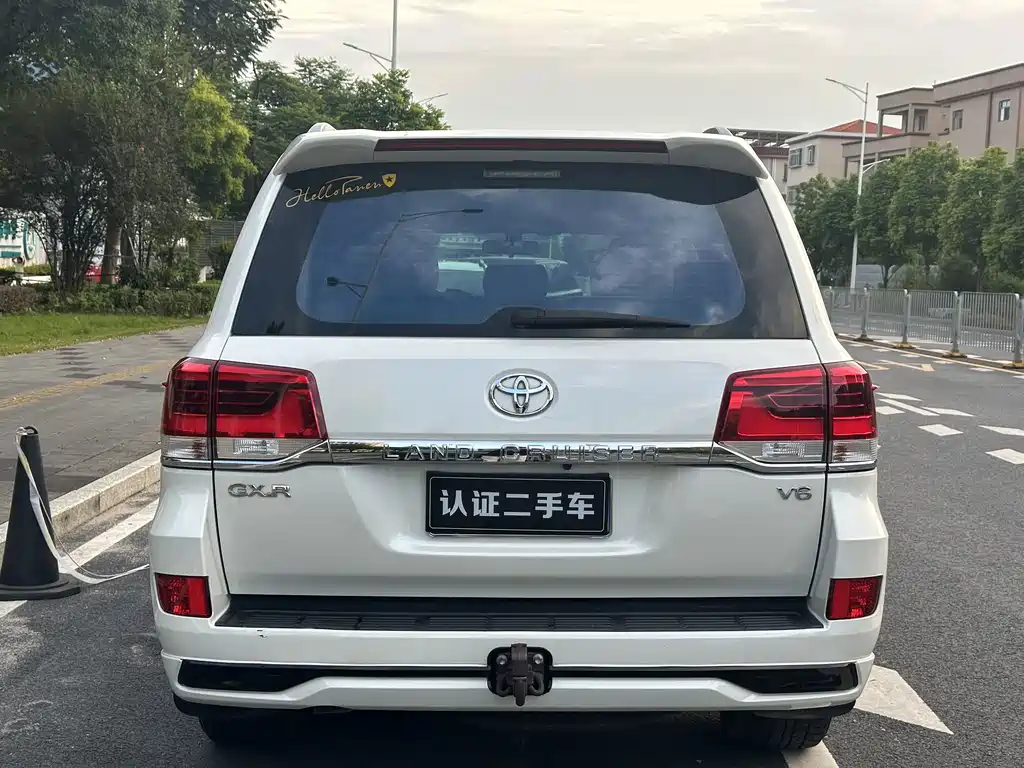 Toyota Land Cruiser — миниатюра 6