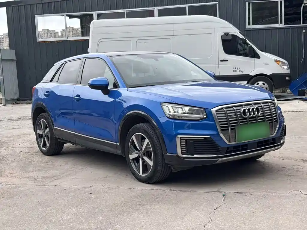 Audi Q2L e-tron — миниатюра 22