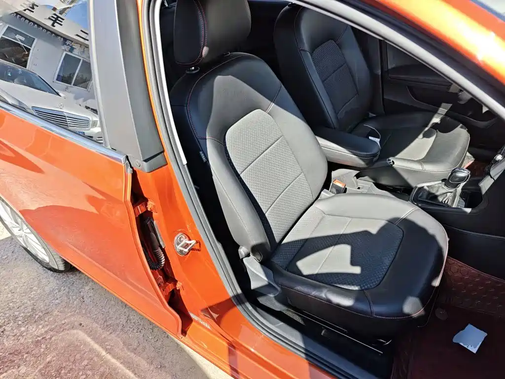 Volkswagen Santana — миниатюра 25