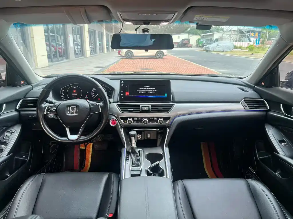 Honda Accord — миниатюра 7