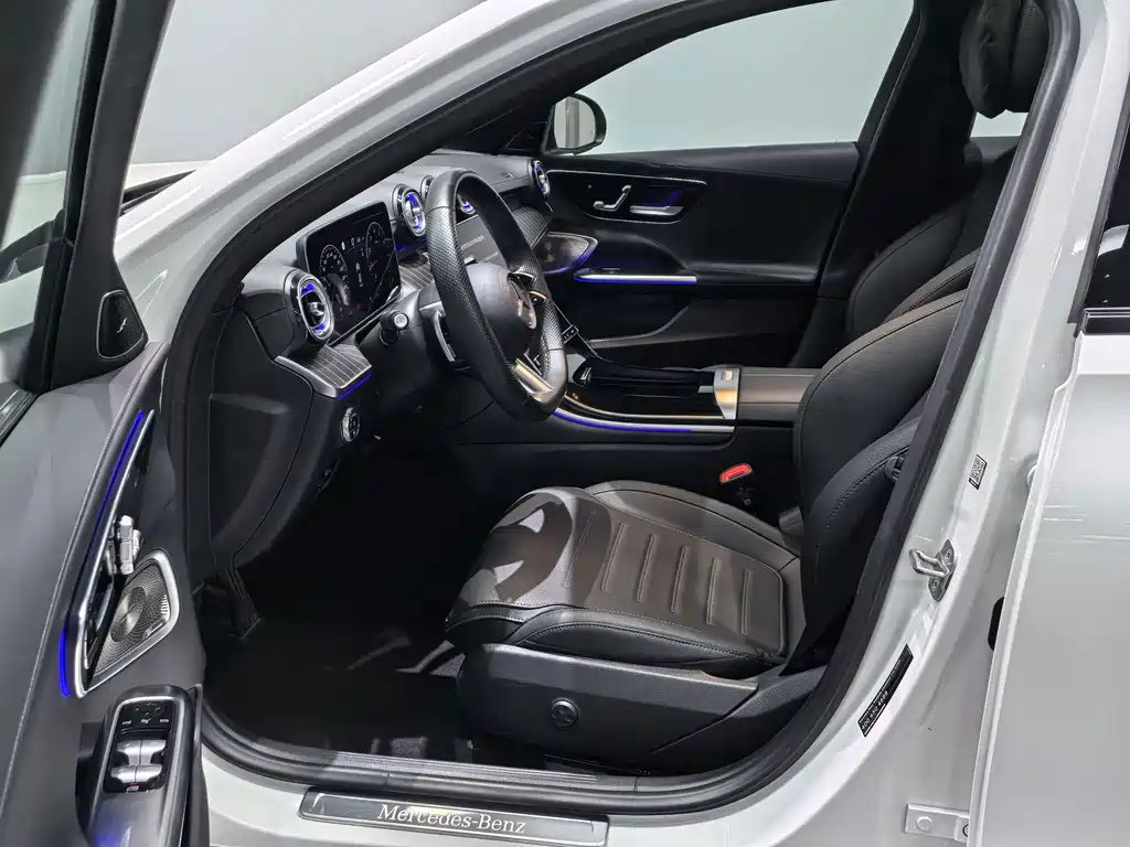 Mercedes-Benz C-Class — миниатюра 17