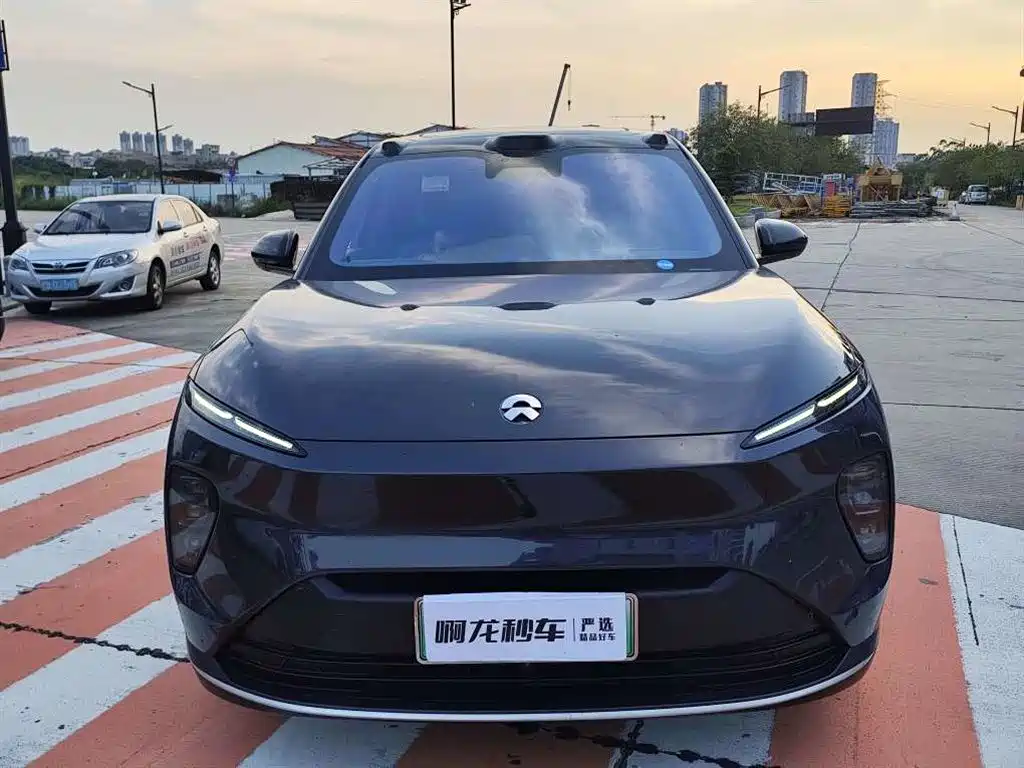 NIO ES8 — миниатюра 2