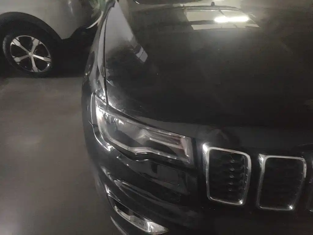 Jeep Grand Cherokee (Import) — миниатюра 8