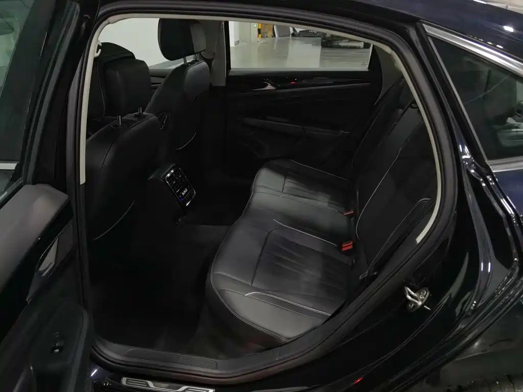 Volkswagen Passat — миниатюра 15