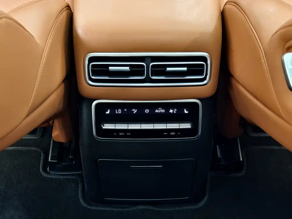 Li Auto Li L7 — миниатюра 10