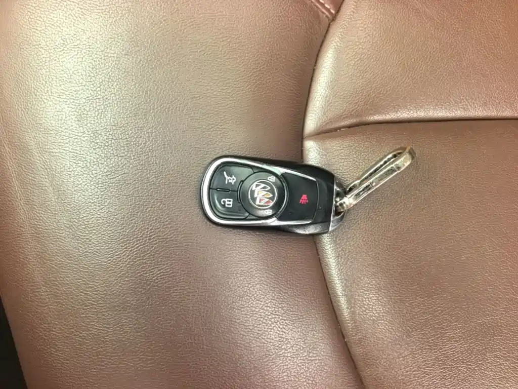 Buick Envision Plus — миниатюра 9