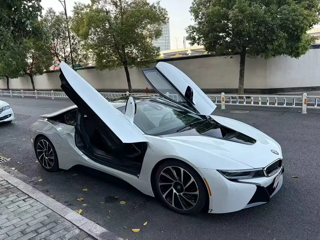 BMW i8 — миниатюра 3