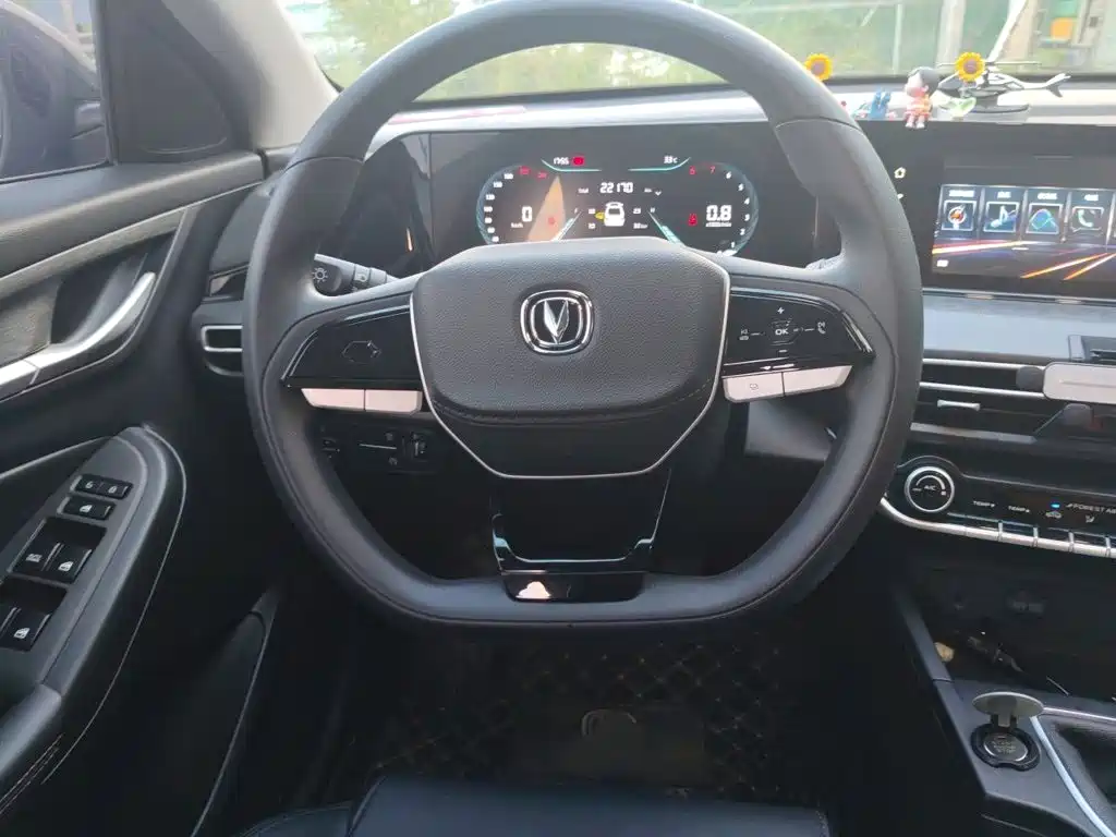 Changan Eado — миниатюра 6