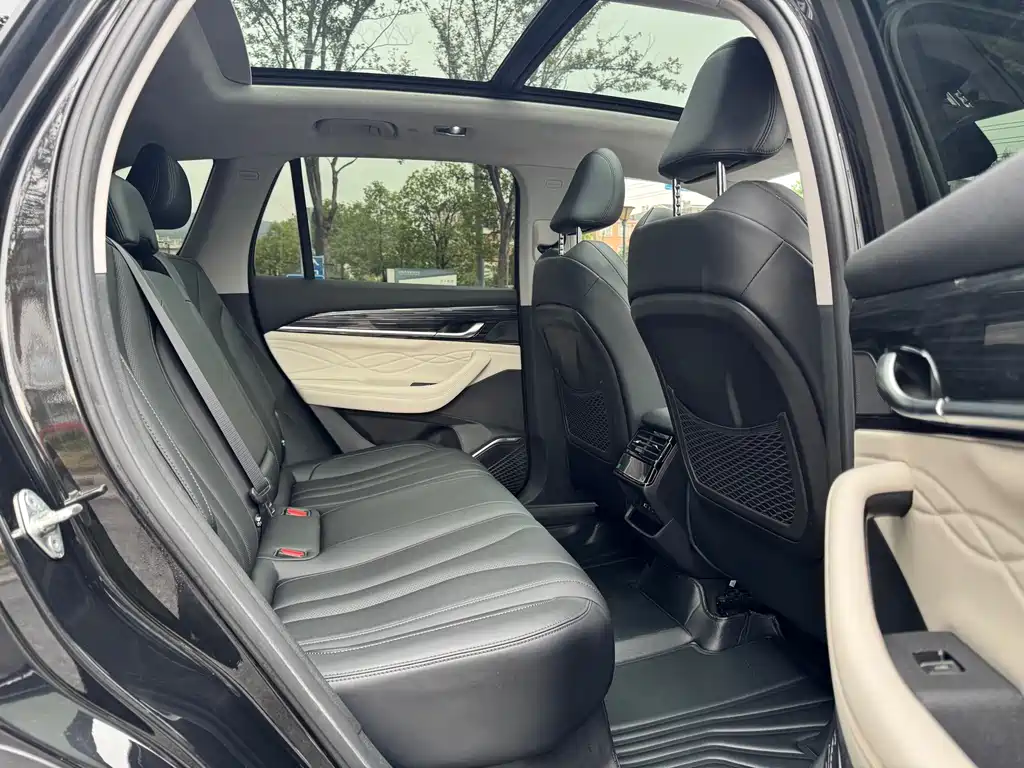 Geely Xingyue L — миниатюра 18