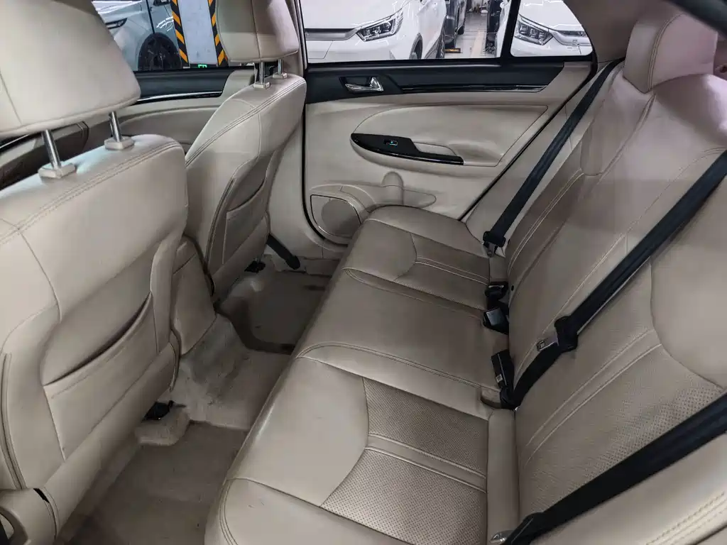 BYD e5 — миниатюра 16