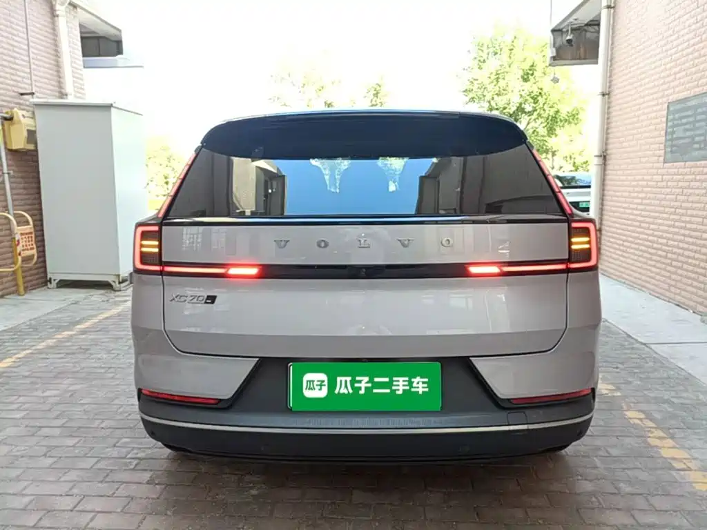 Volvo XC70 PHEV — миниатюра 6