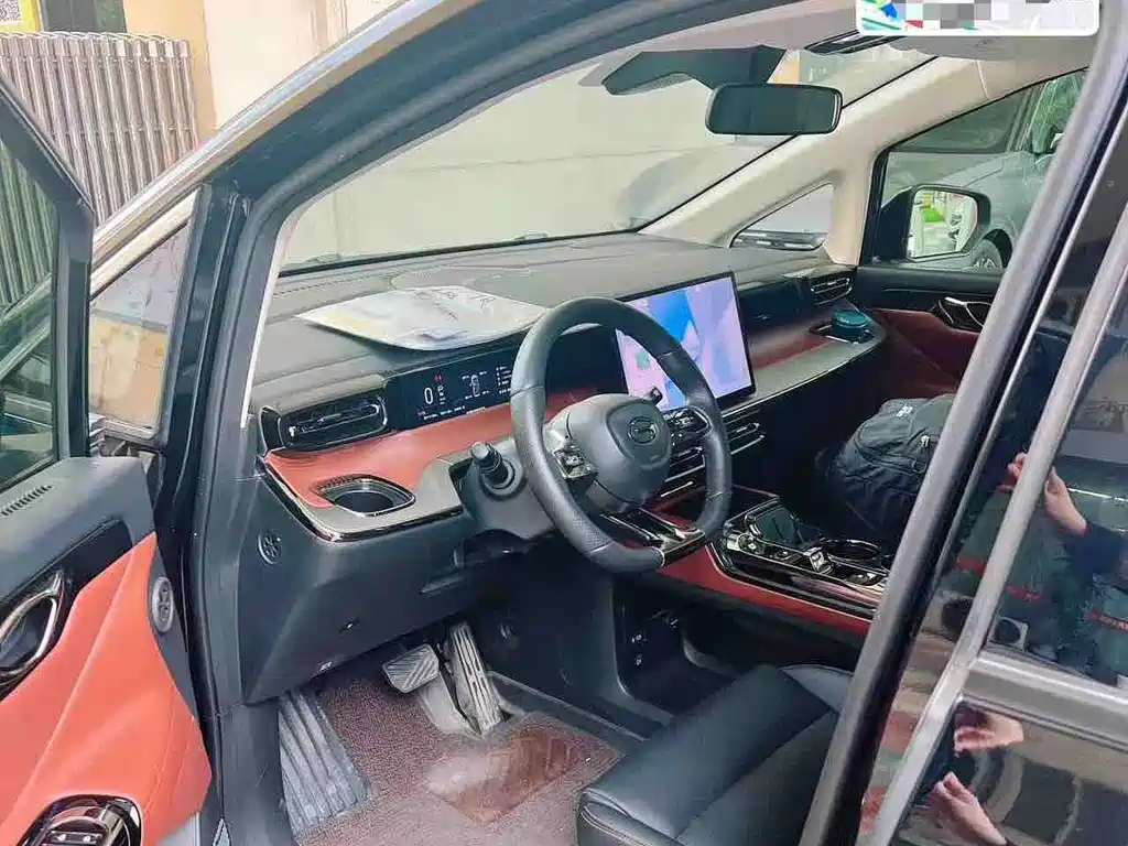 GAC Motor Trumpchi E8 PHEV — миниатюра 3