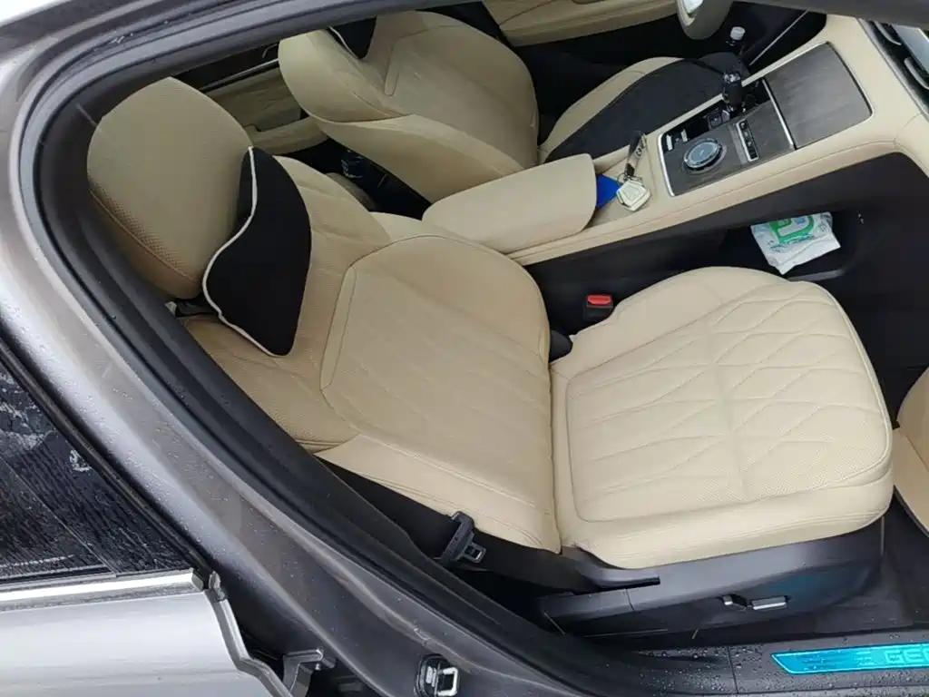 Geely Xingyue L — миниатюра 25