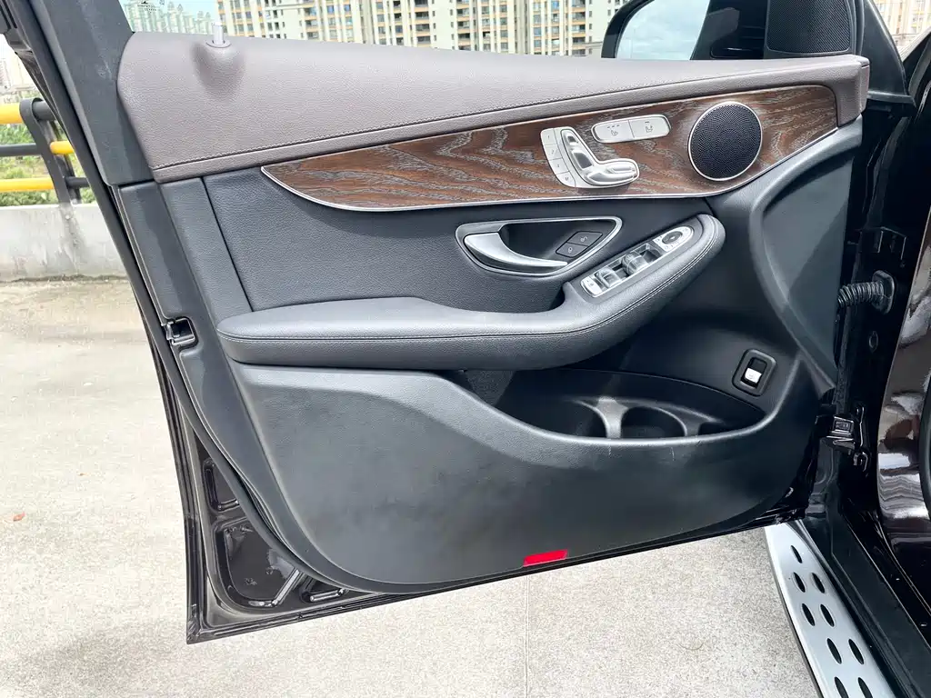 Mercedes-Benz GLC 2022 GLC 300 L 4MATIC