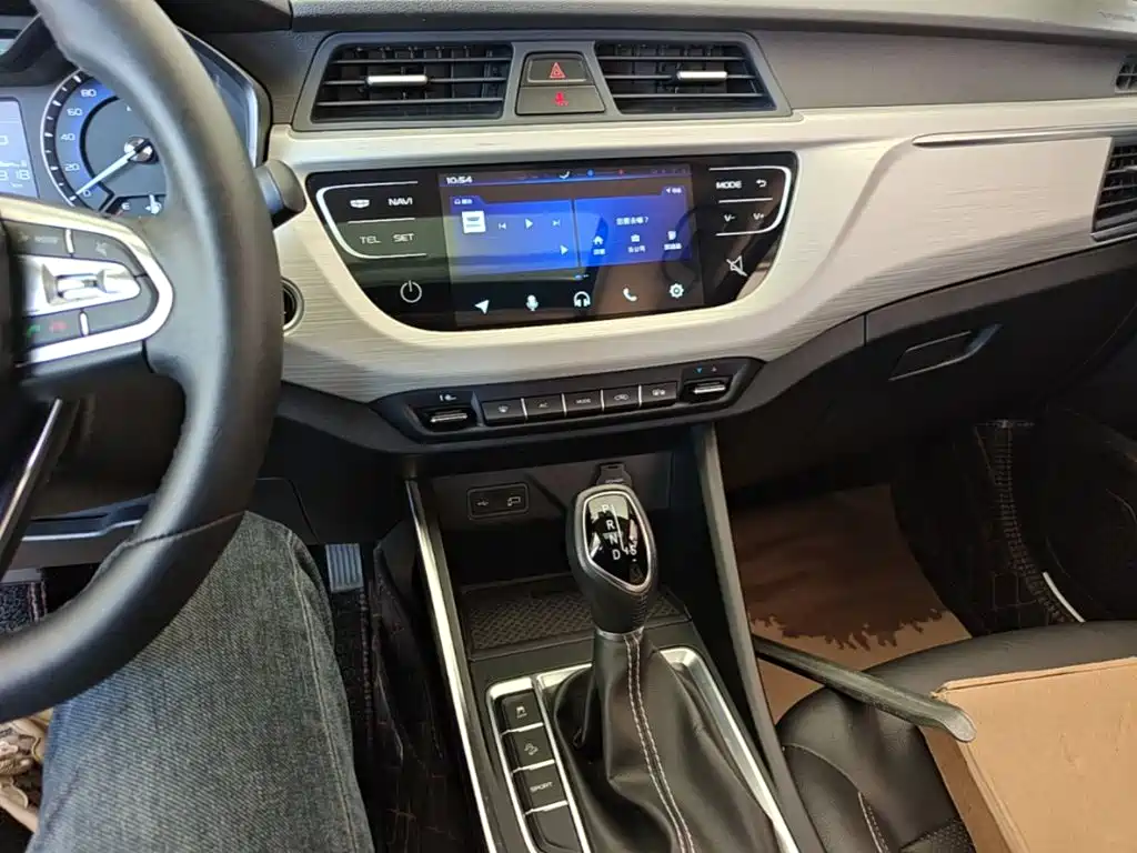 Geely Vision X3 — миниатюра 13