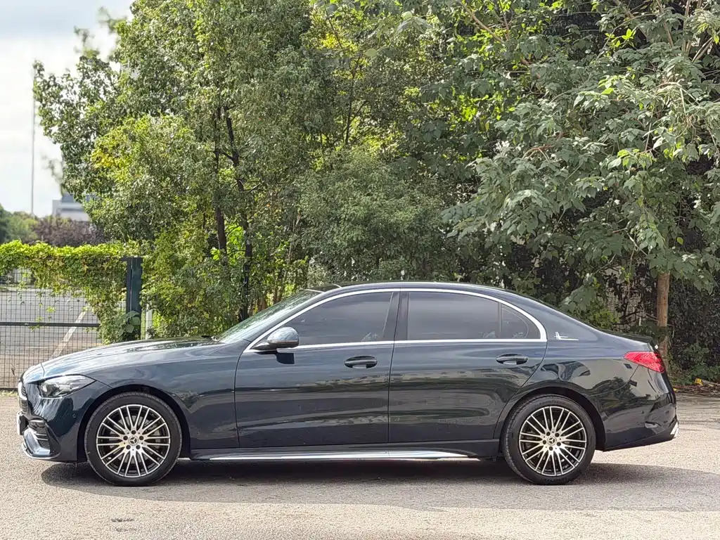 Mercedes-Benz C-Class — миниатюра 7