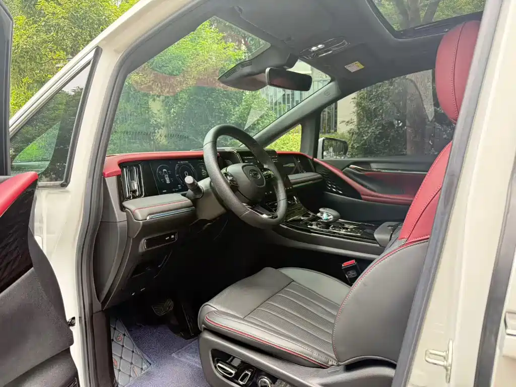GAC Motor Trumpchi M8 — миниатюра 2