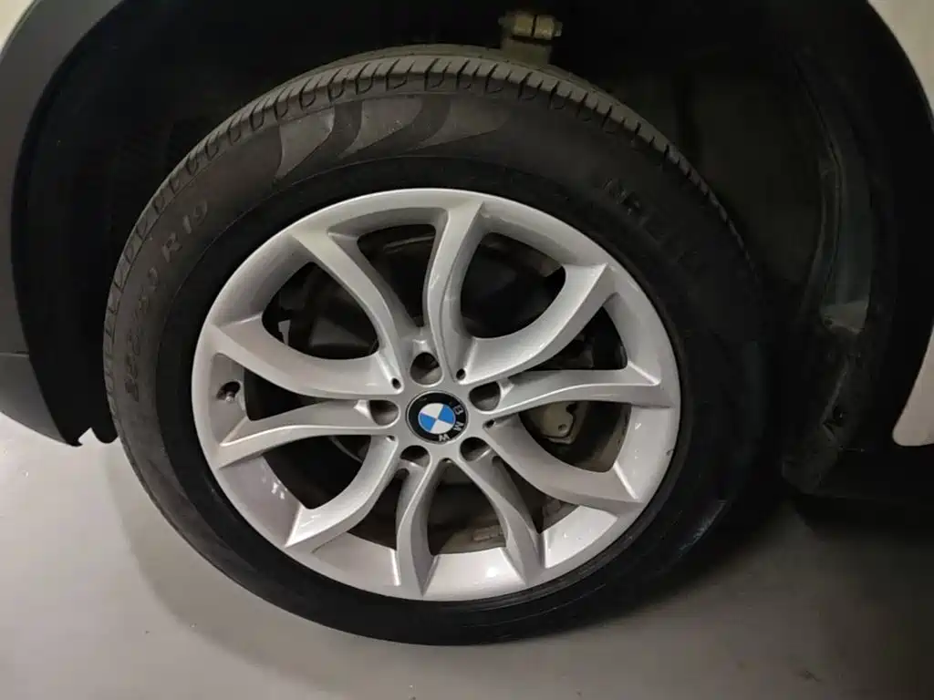 BMW X6 — миниатюра 23