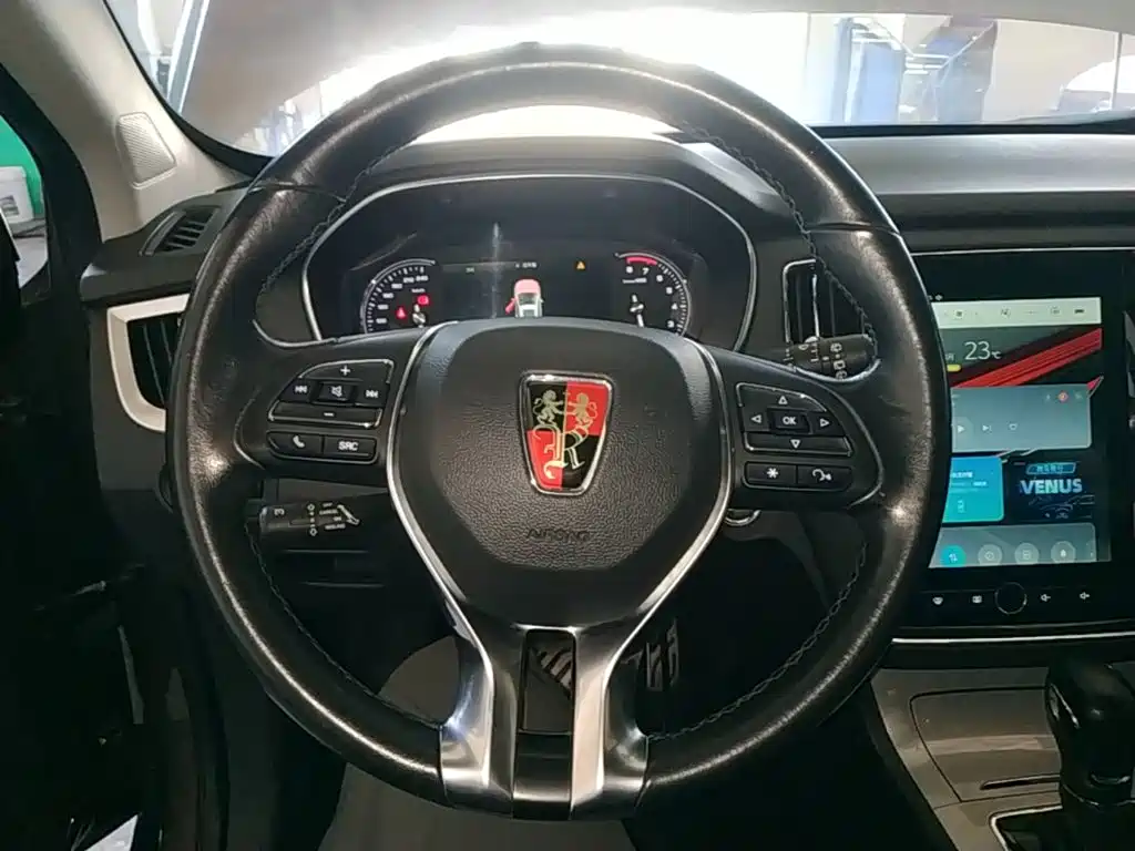 Roewe RX5 — миниатюра 11