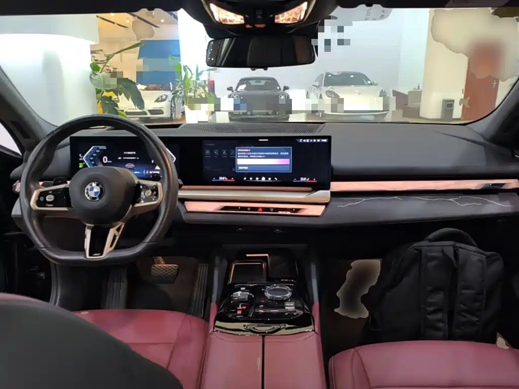 BMW 5 Series — миниатюра 10