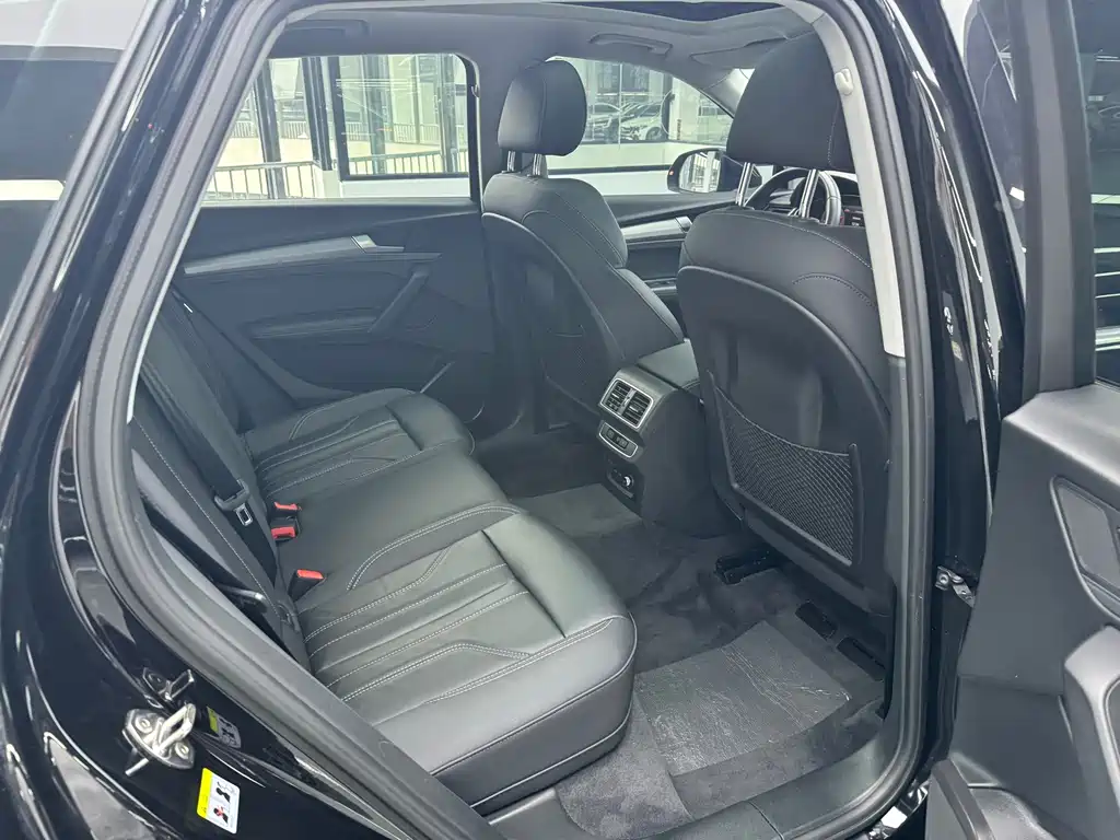 Audi Q5L — миниатюра 13