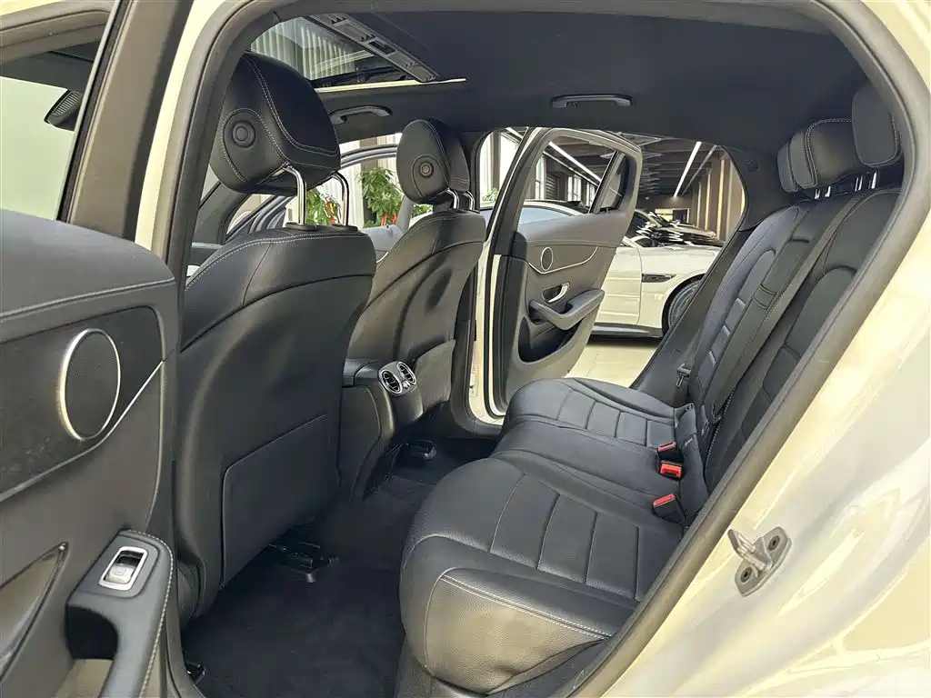 MERCEDES-BENZ GLC COUPE